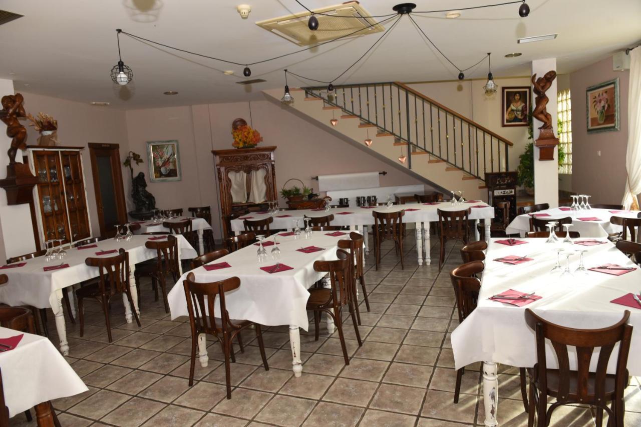 Hotel Rural El Castillo Larraga Kültér fotó